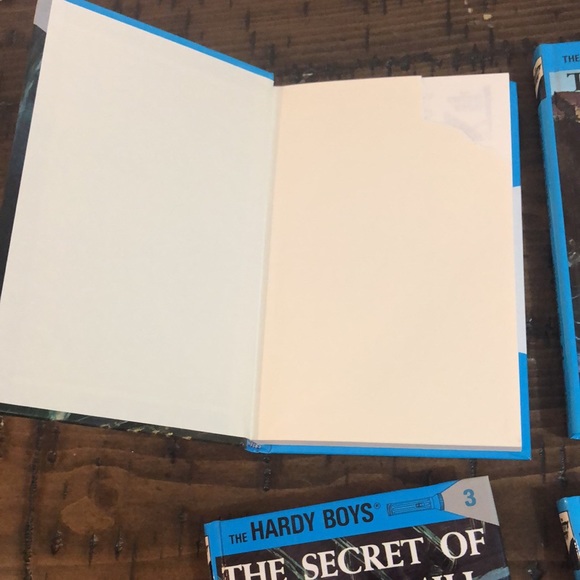 4 new Hardy Boys Hard cover books #’s 1,2,3 and 4 - Picture 2 of 2
